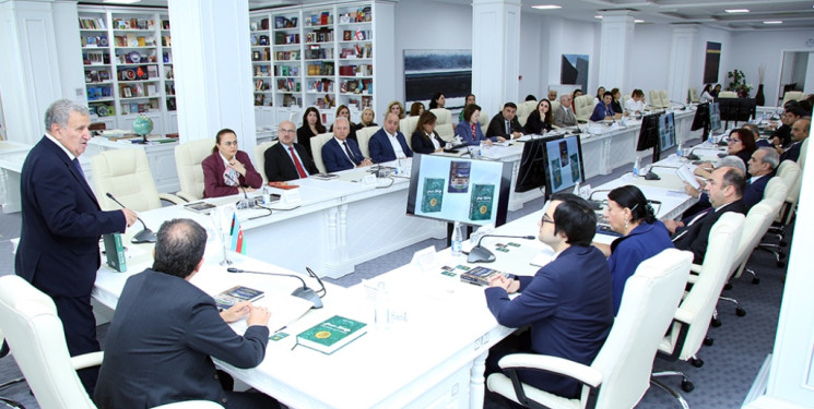 Azərbaycan Milli Elmlər Akademiyasında “Gəncə xanlığı: sikkə zərbi və pul dövriyyəsi” kitabının təqdimatı keçirilib
