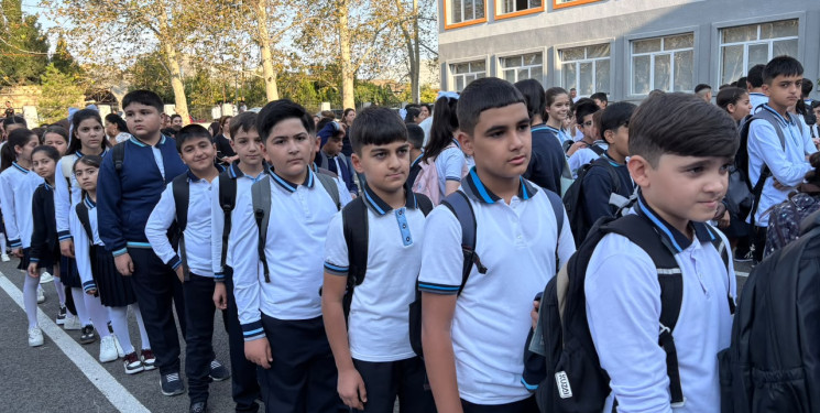 Gəncə məktəblərində “Bilik Günü” qeyd olunub