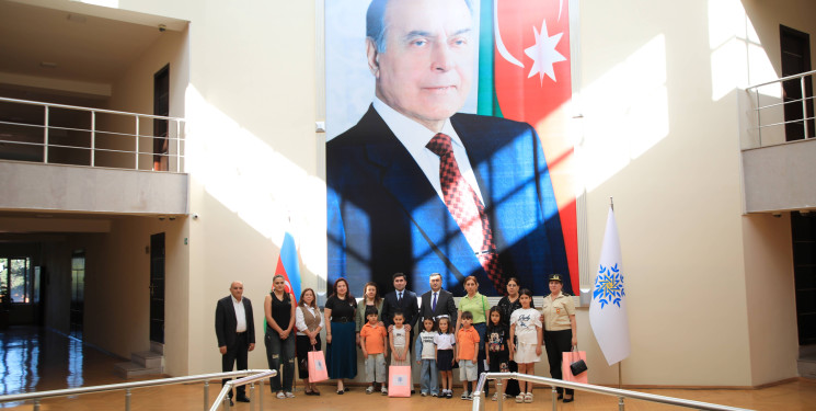 Gəncədə şəhid övladlarına məktəb ləvazimatları təqdim olunub